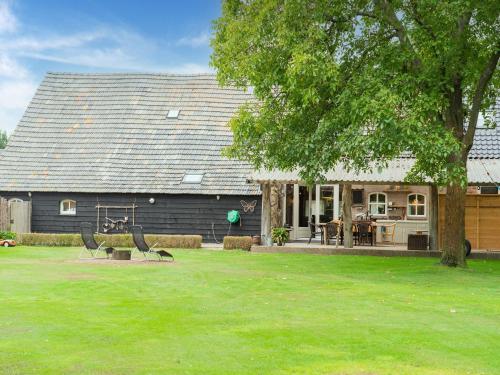  Cozy Farmhouse in lovely surroundings, Unterkunft in Elsendorp