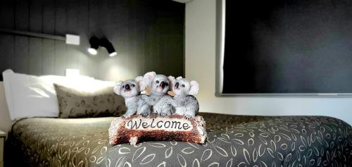 Young Goldrush Motel Room Type - Double or Twin Room