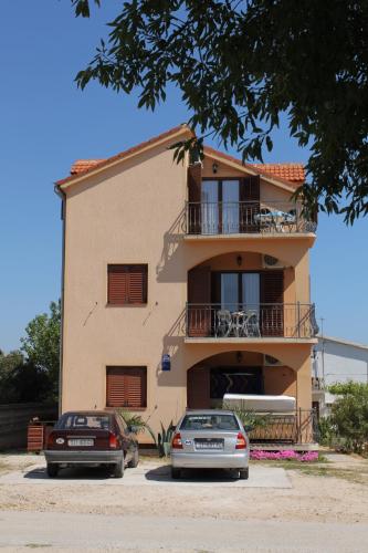  Apartments with a parking space Tribunj, Vodice - 6223 in Tribunj