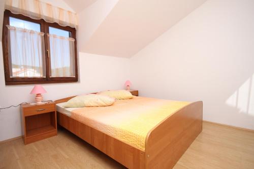 Apartments with a parking space Tribunj Vodice - 6223 - image 4