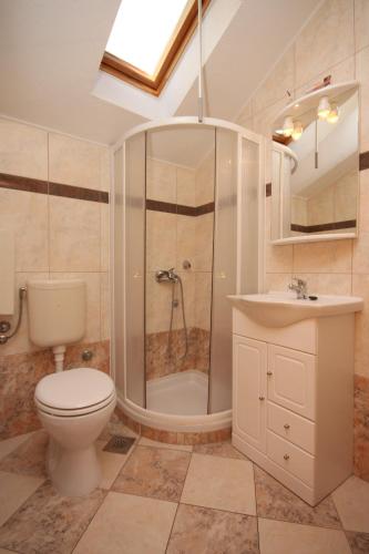 Apartments by the sea Biograd na Moru Biograd - 6222 - image 11