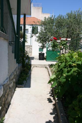 Apartments with a parking space Vodice - 6238 - image 8