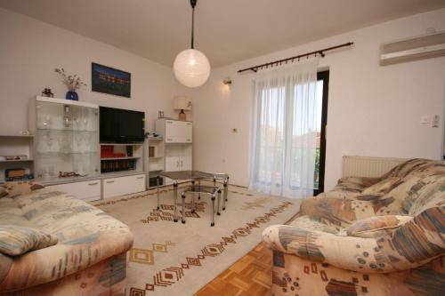 Apartments with a parking space Vodice - 6238 - image 11