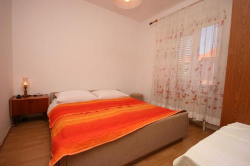 Apartments with a parking space Vodice - 6238 - image 13