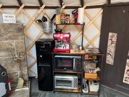 Shanti Yurt in Bragg Creek in Bragg Creek (AB)