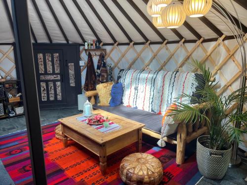 Shanti Yurt in Bragg Creek in Bragg Creek (AB)