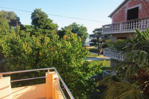 Apartments by the sea Sukosan Zadar - 6229 - image 9