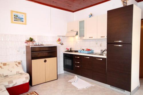 Apartments by the sea Brgulje, Molat - 6250