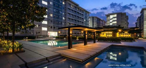 Whole Condo with Pool Great for Staycation, Manila