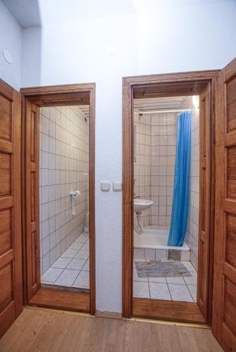 Triple Room image 4
