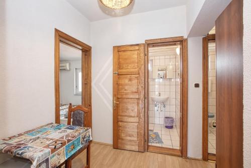 Triple Room Biograd na Moru 6219f - image 4