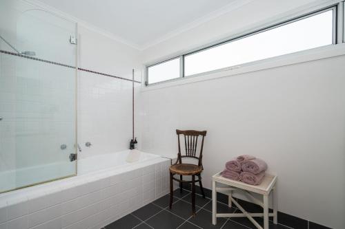 Coastal Retreat Inverloch Linen included free Wifi