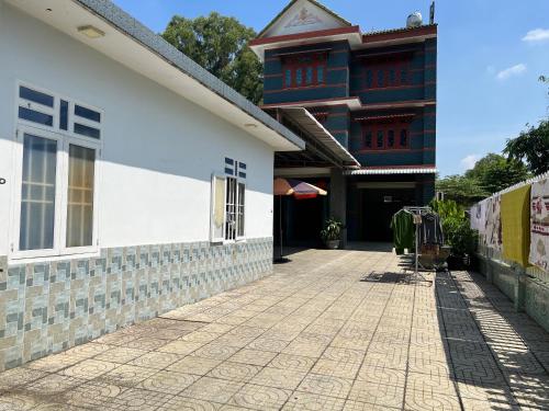 Hong Trang Homestay (Thu Dau Mot) near Jollibee Cu Chi