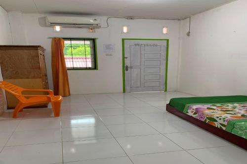 Kost tek nong