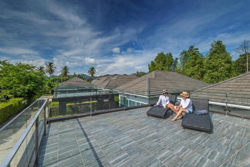 room detail thumbnail 1