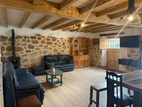 Casa Rural la Marina in Arroyo De Valdearroyo