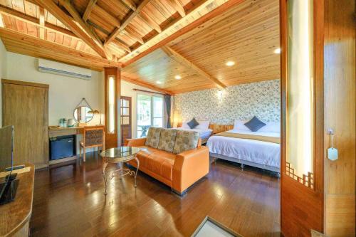 Fangshuh B&B near Fenglin Train Station