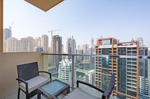 Marina Canal Views 1BR Minutes Away from Marina Mall, The Address Residences, Dubai Marina by Deluxe Holiday Homes, Dubái (foto 10)