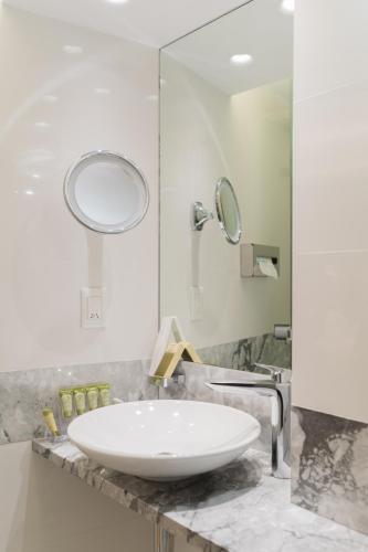 Herodion Hotel - image 12