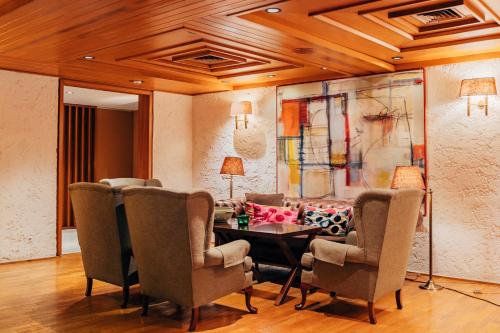 Herodion Hotel - image 5