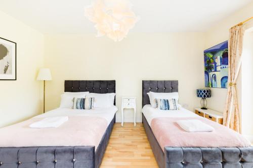 Beautiful 6 bedroom house for 17 guests next to Edgbaston Stadium, Birmingham (photo 6)