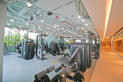 Chic Studio with Balcony 5 Mins walk to Dubai Mall, Dubai (Foto 3)