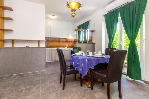 Apartments by the sea Pirovac Sibenik - 6280 - main image