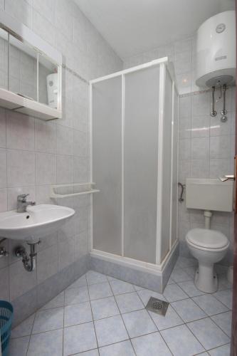 Rooms by the sea Metajna Pag - 6378 - image 12