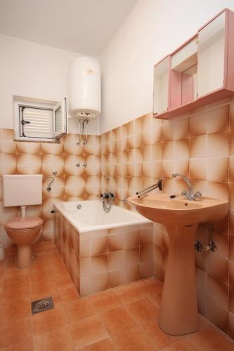 Rooms by the sea Metajna Pag - 6378 - main image