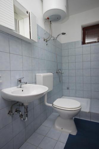Apartments with a parking space Zubovici Pag - 6409 - image 7