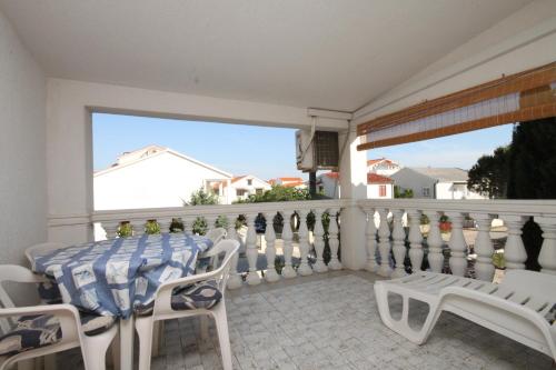 Apartments with a parking space Povljana Pag - 6315 - image 7