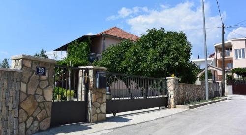 Apartments with a parking space Pirovac Sibenik - 6278 - image 6