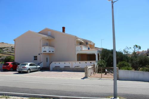 Apartments with a parking space Kustici, Pag - 6287 - Kustići