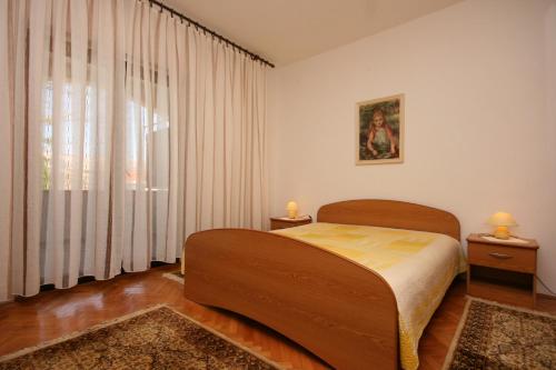 Two-Bedroom Apartment with Terrace and Sea View room in Apartments by the sea Pag - 6383