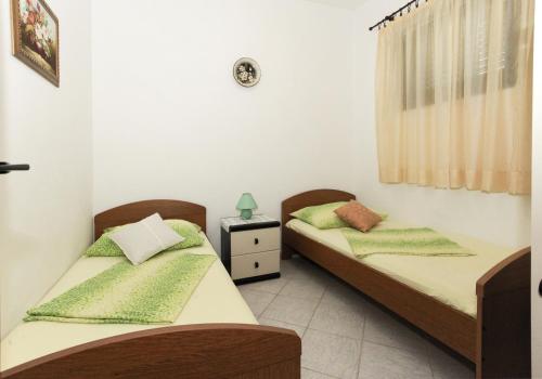 Two-Bedroom Apartment with Terrace and Sea View image 2