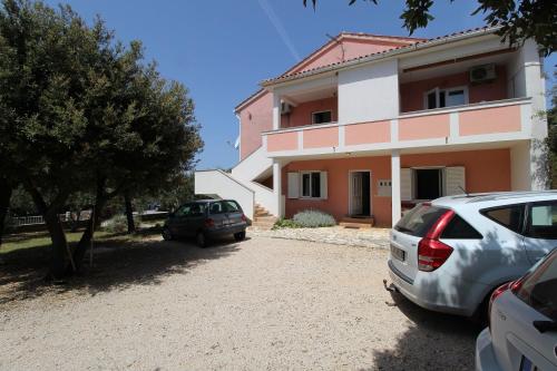  Apartments by the sea Mandre, Pag - 6418 in Kolan