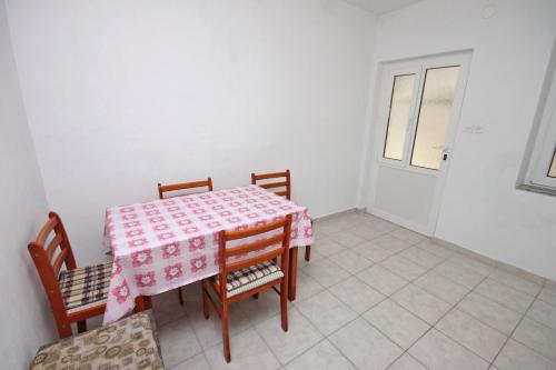 Apartments by the sea Metajna Pag - 6351 - image 14