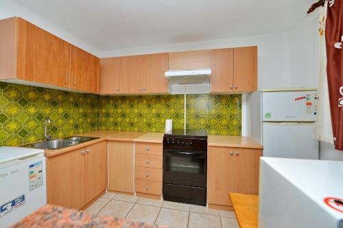 Apartments with parking space Vir - 6323 - image 5