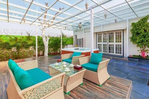 Silver Wood Kardnea 3BHK photo