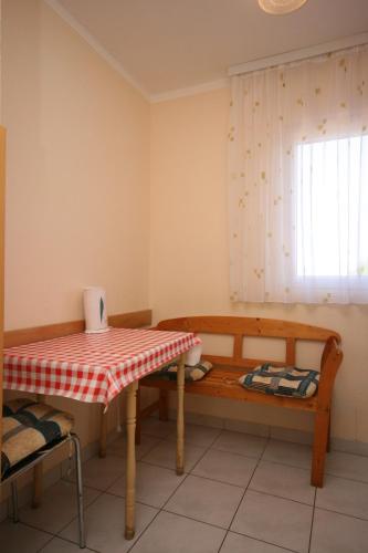 Apartment Stara Novalja 6319f - image 11