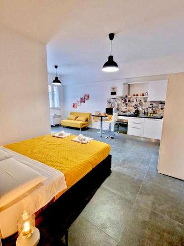 FriendlyHouse, Bologna