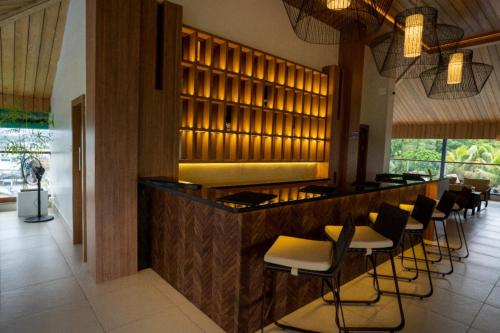 酒吧/高級酒吧, 月桂葉旅館 (Bayleaf Inn) in 布萊爾港