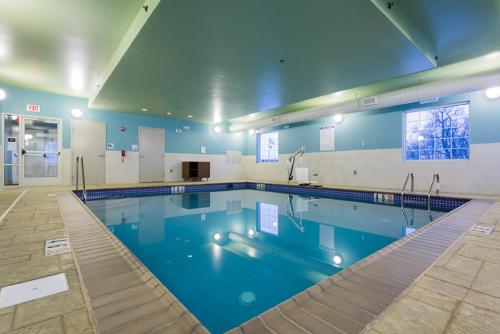 Holiday Inn Express Hotel & Suites Reading by IHG in Reading, USA