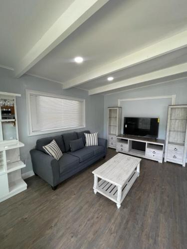 Cheerful Family Home Close To Everything! in Tampa, USA
