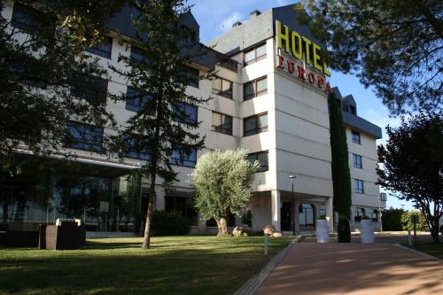 Hospedium Hotel Europa Centro, Magaz De Pisuerga bei Población de Campos