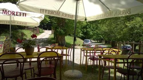 Ресторан, Camping Camaldoli in Серравалле Скрівіа