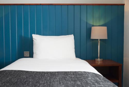 Longshoot Inn - image 3