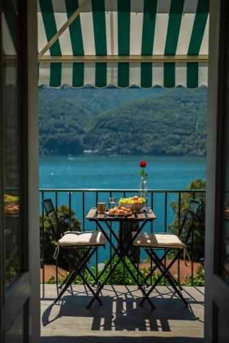 NAGI Lake Como Apartment in Carate Urio