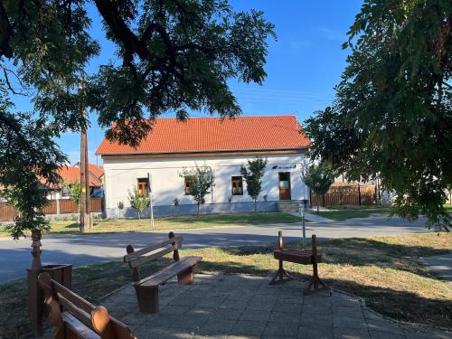 HOTEL Kuruc Panzio TARPA Kossuth utca 25E in Csaroda