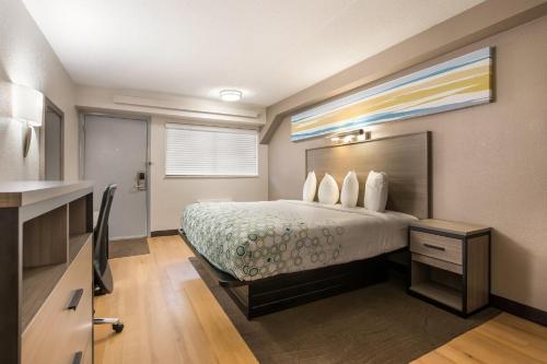 HomeTowne Studios by Red Roof Princeton - Ewing/ Lawrenceville in Trenton, USA